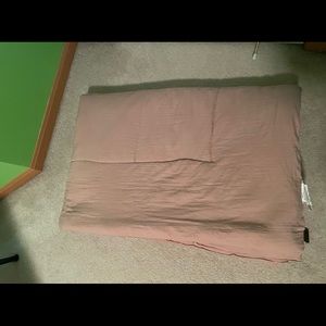 Light Pink Twin/Twin XL Ugg Comforter